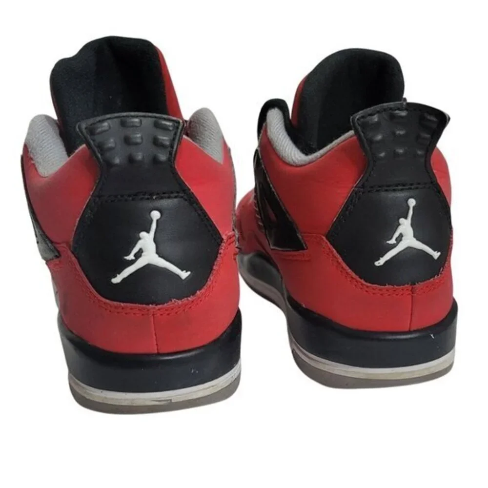 Kids Nike Jordan 4 Retro Toro Bravo High Top Sneakers 3Y Red Black